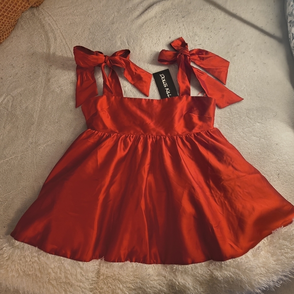 Merry Provocative Red Satin Babydoll Mini Dress With White Fur Trim - Picture 2 of 6